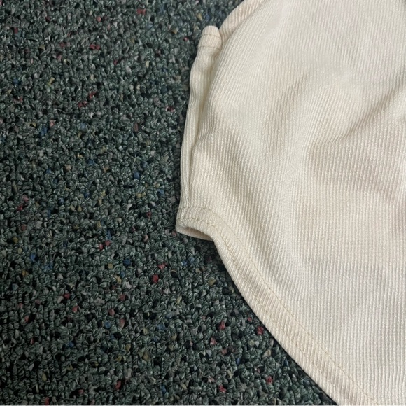 PRETTYLITTLETHING Nude Beige Front Ruched Ribbed Halter-neck Cropped Top Shirt S - Picture 13 of 16